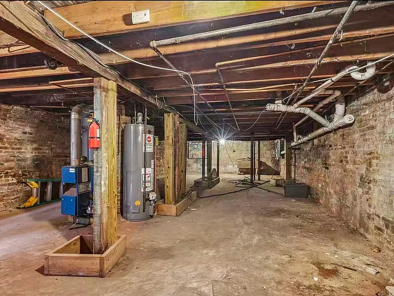 219 Seaman St #1 — Photo 10
