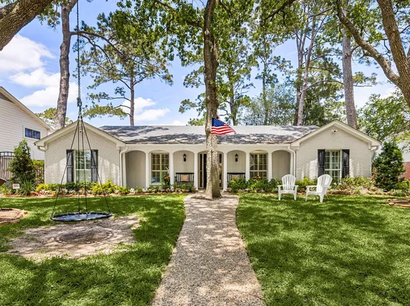 13638 Barryknoll Ln, Houston, TX 77079