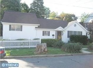 8133 Hennig St, Philadelphia, PA 19111