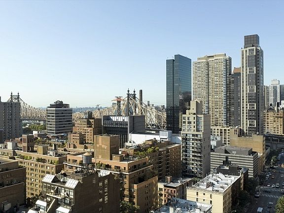 2nd image of 360 E 65th St APT 6C