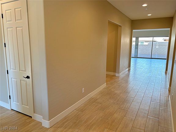 4th image of 80 Ella Ashman Ave