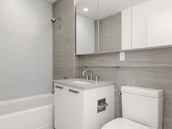 5th image of 501 E 74th St APT 4B