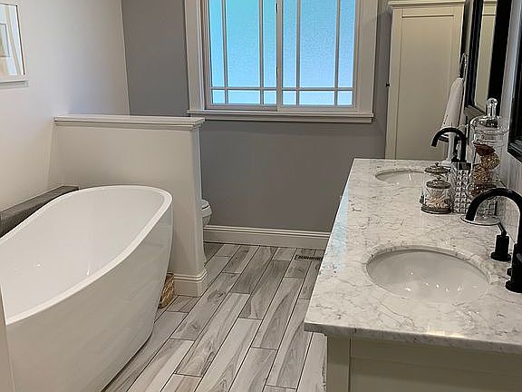5th image of 7759 Country Ln