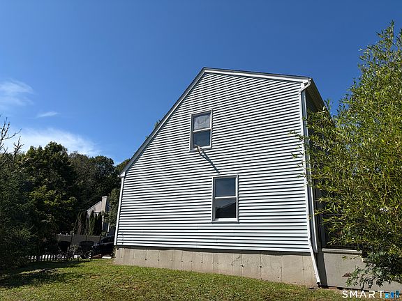 4th image of 106 Deerfield Ridge Drive