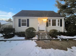 29 Hartwell Rd, Bedford, MA 01730