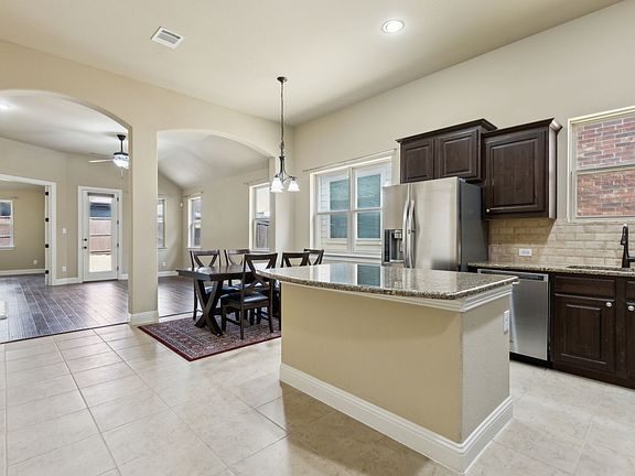 3rd image of 10632 Helen Dr