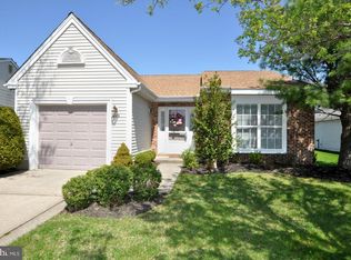 979 Larkspur Pl N, Mount Laurel, NJ 08054