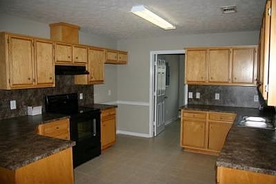 4th image of 1146 Lee Road 437