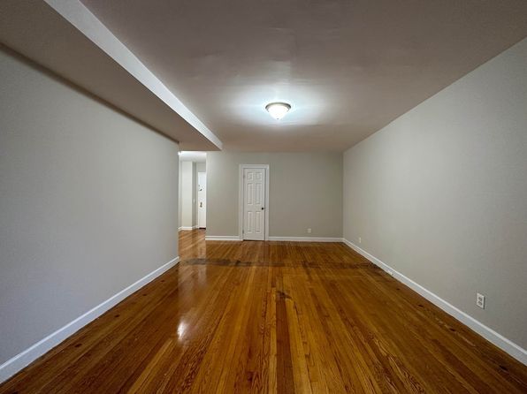 85-11 34th Ave #2G