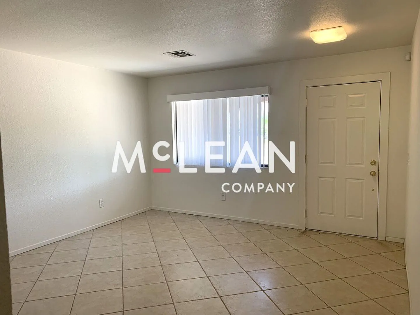 Four Bedroom Home with ALL Utilities included! — Photo 3