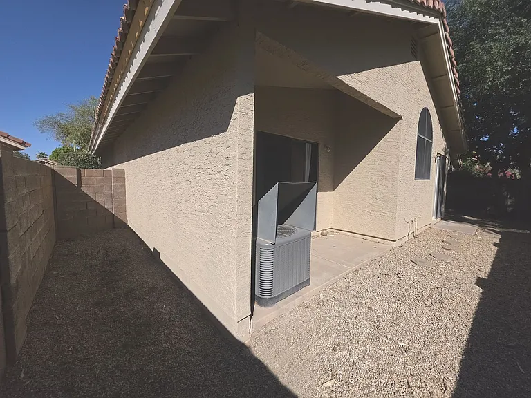 1056 W Sunward Dr — Photo 21