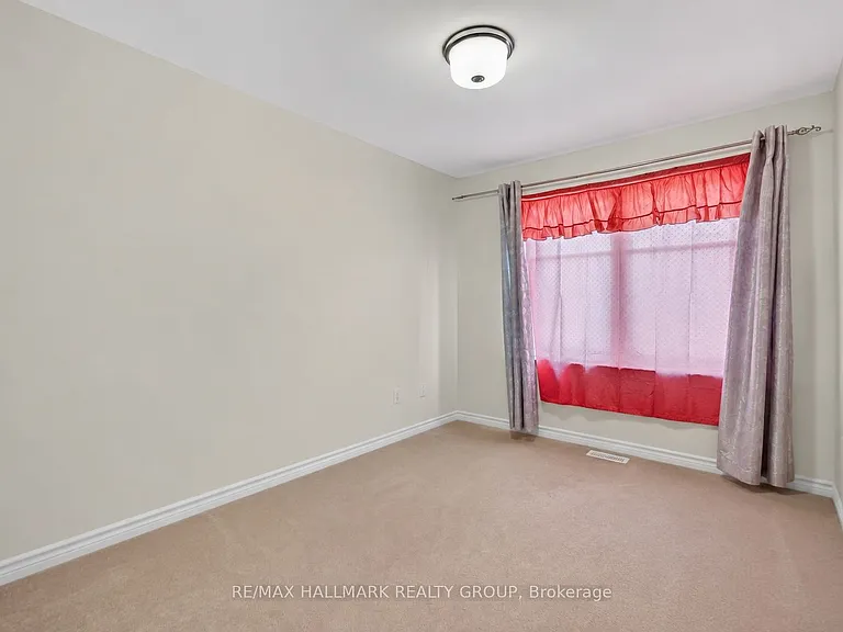 111 Eric Maloney Way — Photo 24