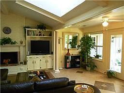 5th image of 4015 Kerr Ct