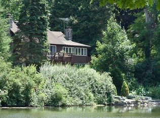 30 Lake Dr, Holmes, NY 12531