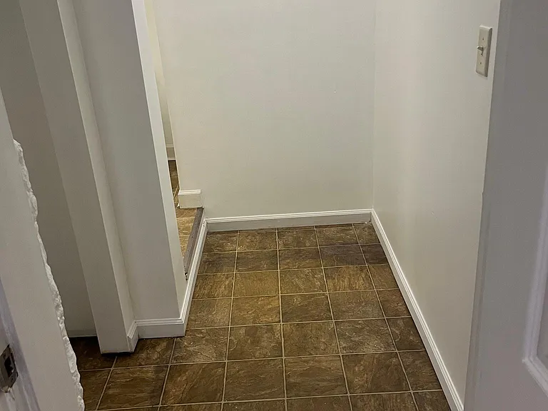 1119 Cherokee Rd #BASEMENT EFFICIENCY — Photo 8