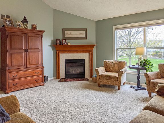 4th image of 410 Coppersmith Dr