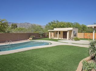 9041 E Chof Ovi Dr, Tucson, AZ 85749