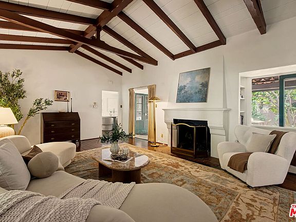 5th image of 10484 Lindbrook Dr