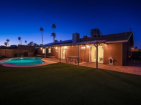 4th image of 3023 E Vista Dr