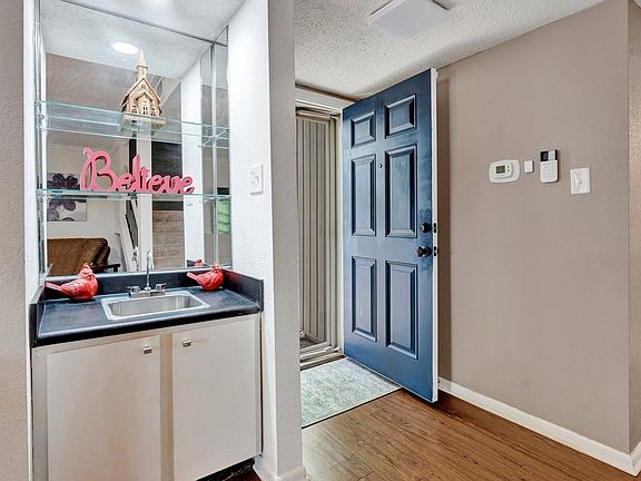 5th image of 796 Thistledown Dr #1403