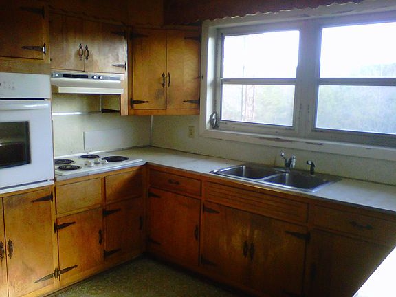 5th image of 2085 23rd Street Dr SE