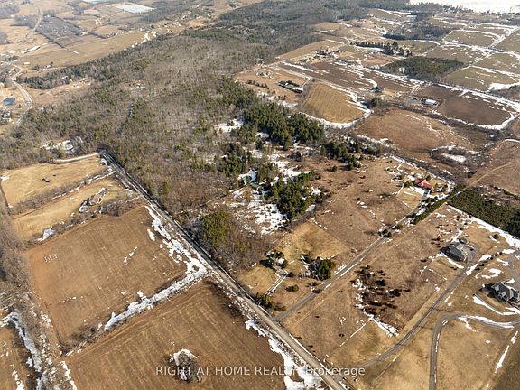 5th image of 262 Golf Course Rd