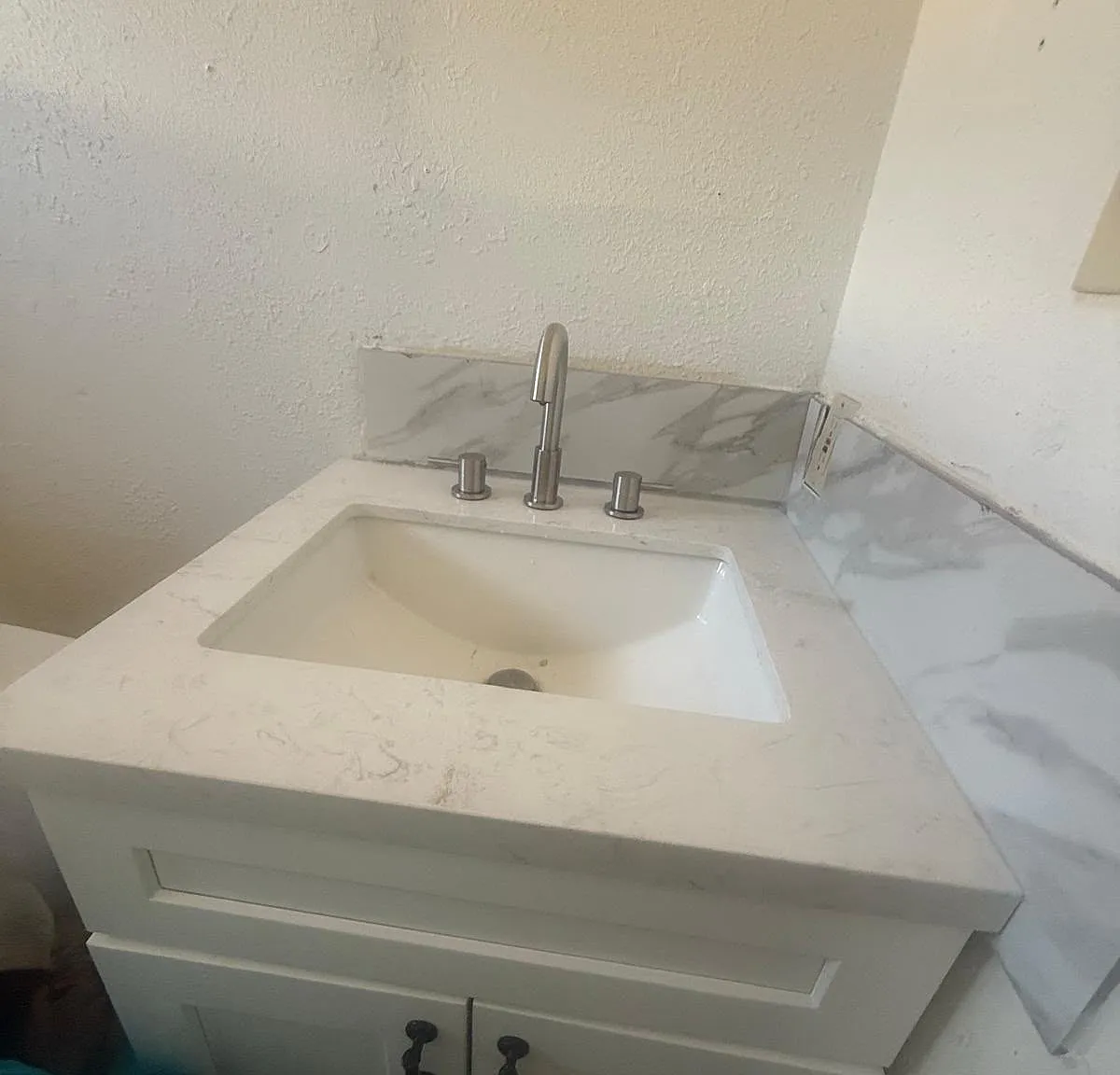 2 bed, 924 sqft, $1,895 — Photo 2