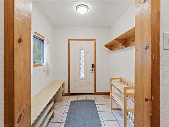 3rd image of 212 Sunny Hills Dr