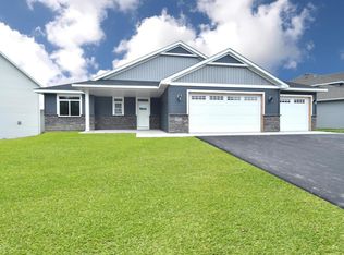 5912 Deer St, Monticello, MN 55362