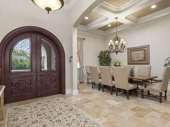 2nd image of 1041 Italia Ct