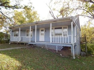 2901 E 77th St, Kansas City, MO 64132