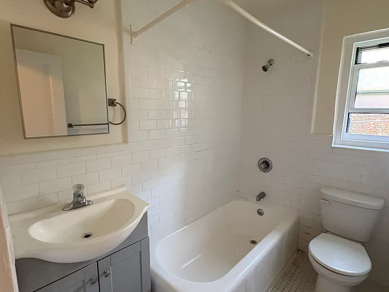 2161 Center Ave #1 — Photo 6