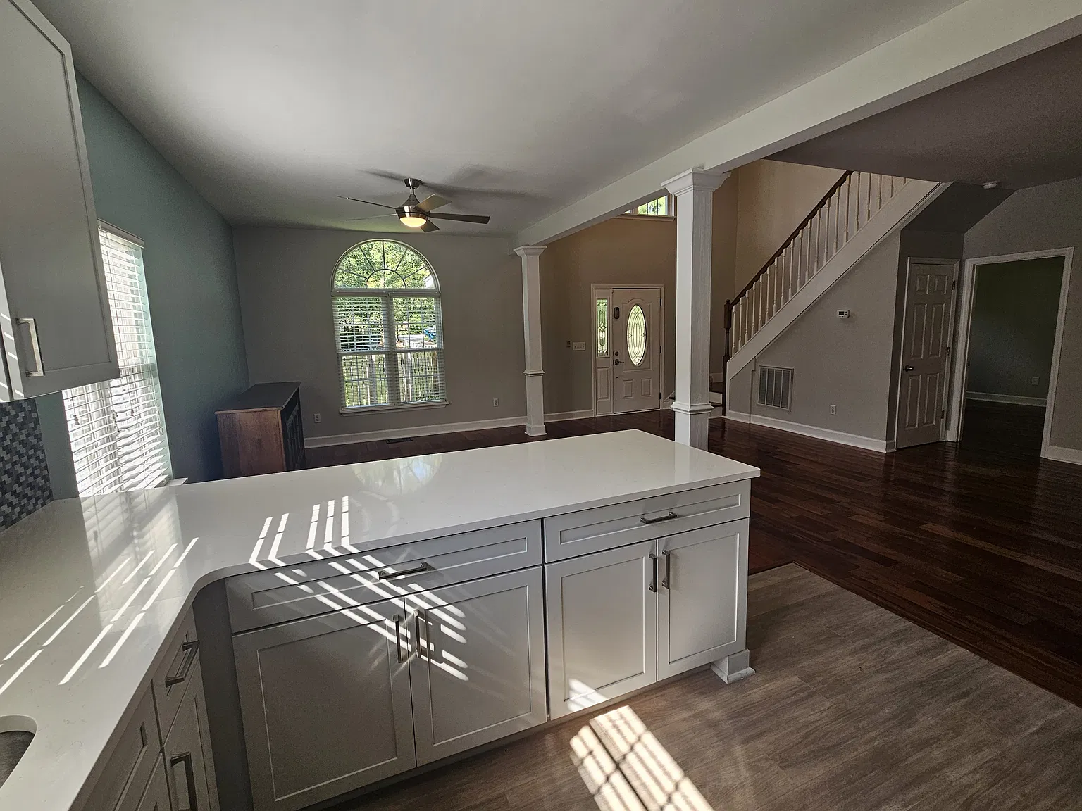 4 bed, 2080 sqft, $2,600 — Photo 3