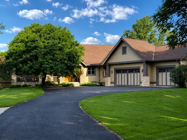 294 Salishan Dr, Hudson, WI 54016