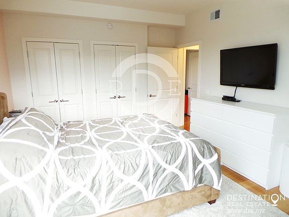 5th image of 546 4th Ave APT 3B