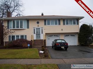 78 Thanksgiving Ln, Clifton, NJ 07013