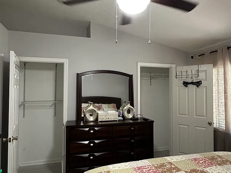1098 Vineland Pl — Photo 18