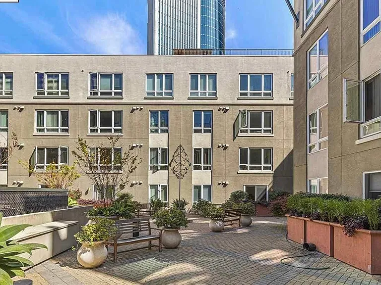 1511 Jefferson St #113 — Photo 15