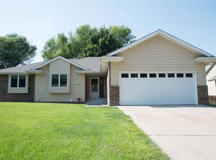 4402 Glenwood Rd, Kearney, NE 68845