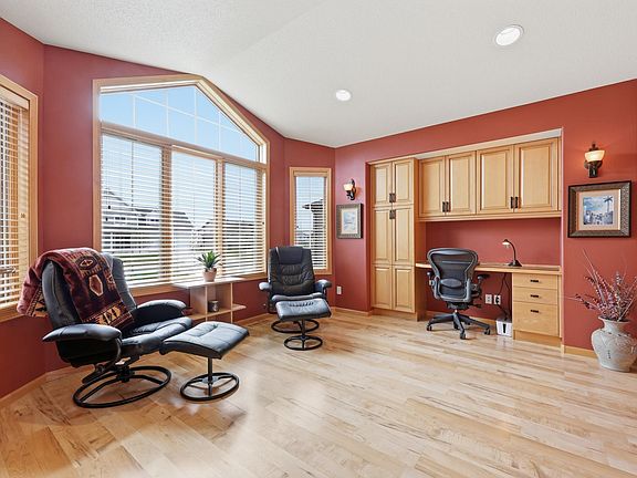 5th image of 4875 43rd St S