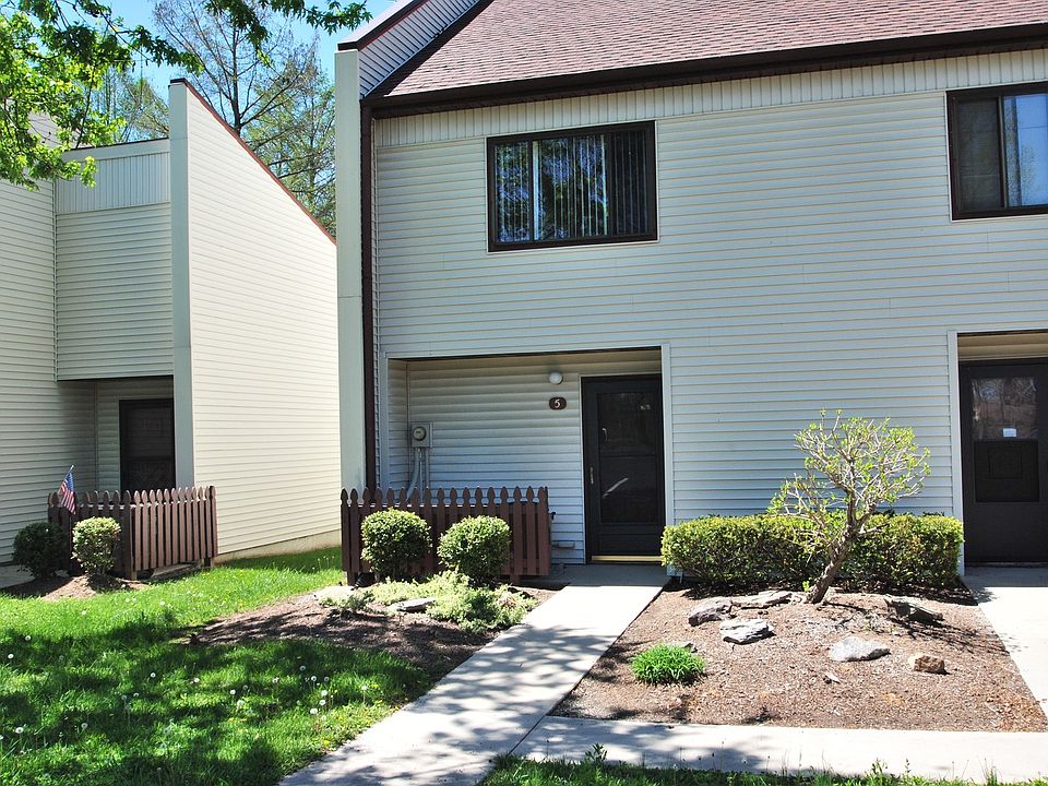 1st image of 5 Wilshire Heights Dr