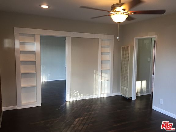 3rd image of 1327 W 60th Pl