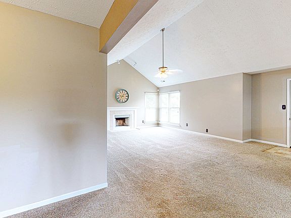 5th image of 1078 Barcelona Dr