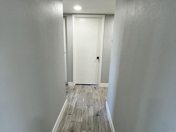 3rd image of 2851 E EDGEWOOD Avenue