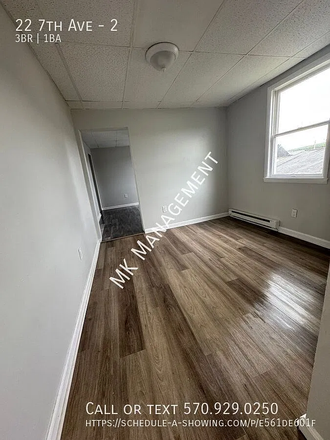 3 bedroom/1 bathroom — Photo 2
