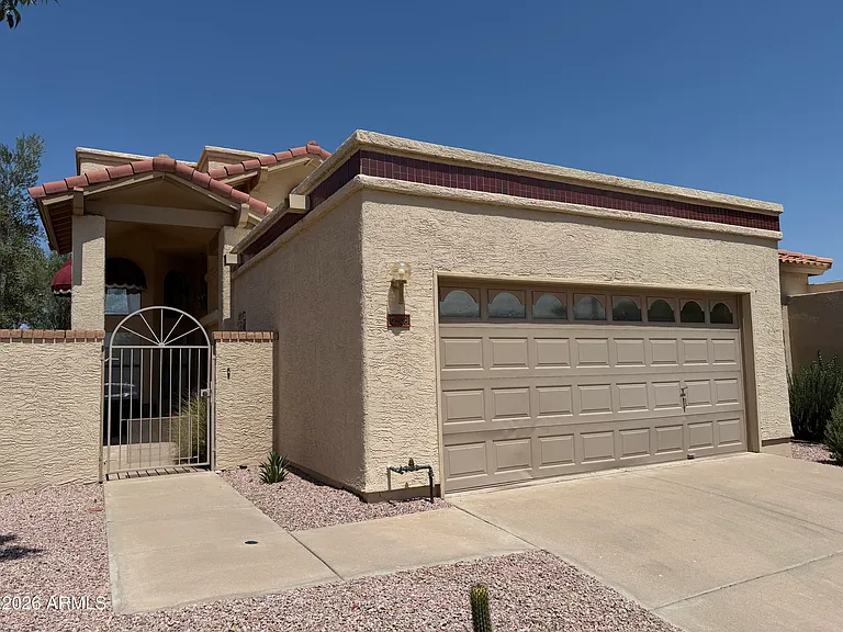 4548 E Shomi St — Photo 2