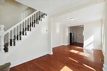 Spacious 3-Bedroom Unit in Taunton, MA — Photo 3