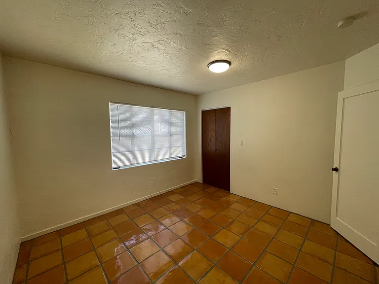 318 N Fremont Ave — Photo 12