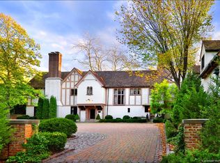 855 E Westminster, Lake Forest, IL 60045