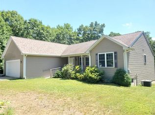 58 Hopkinton Hill Rd, Hope Valley, RI 02832